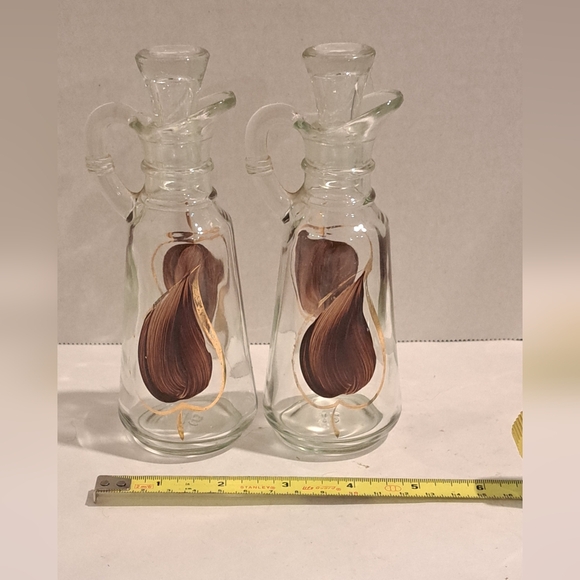 Anchor hocking cruet set.  Brown leaves with a gold border. - Picture 3 of 10